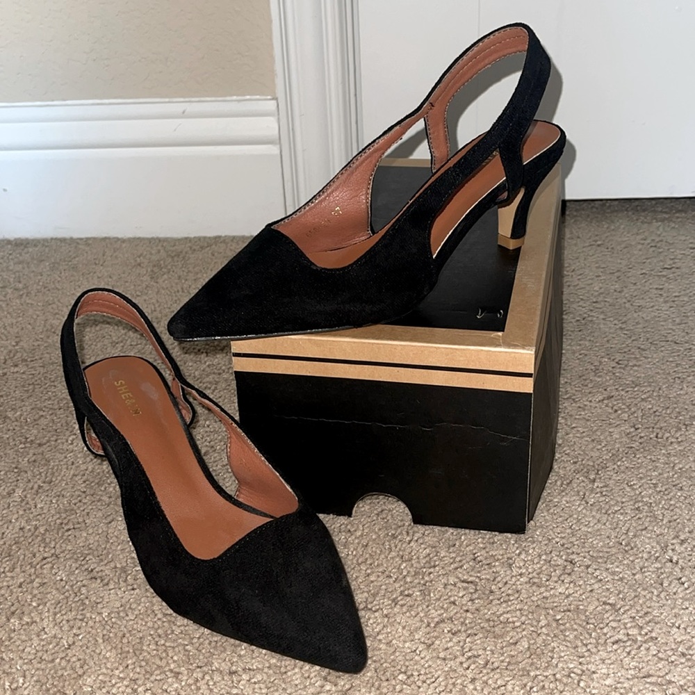 NEW Minimalist Cut Out Slingback Pumps BLACK